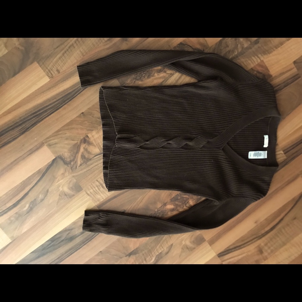 V-neck deep chocolate brown ribbed sweater